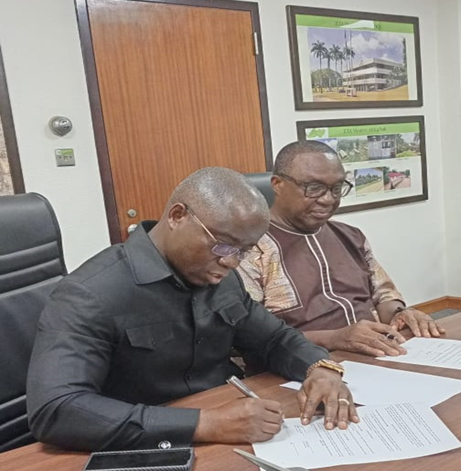 Agriculture Minister Dr. J. Alexander Nuetah signed on behalf of Liberia, while Dr. Kenton Dashiell, Deputy Director General for Partnership for Delivery, signed for the IITA