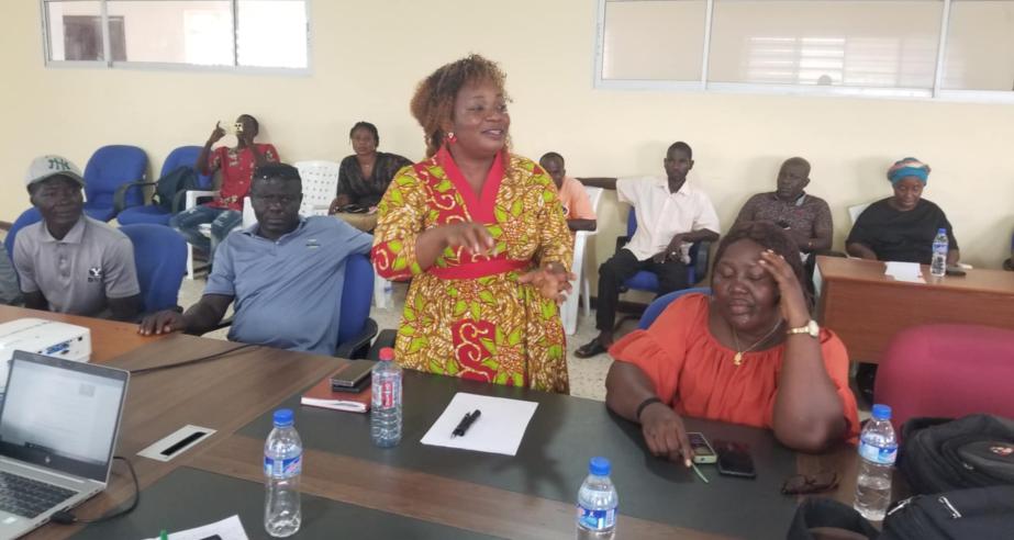 Assistant Agriculture Minister for Technical Services and ERPO technical focal point, Zogbo Luther posed with participants